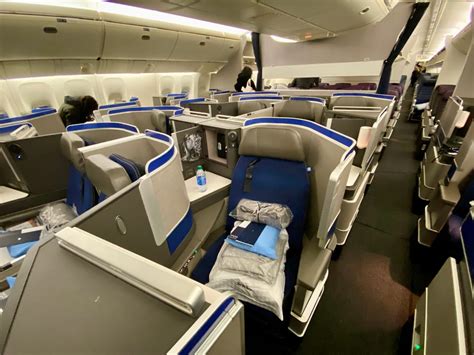 united first class 777